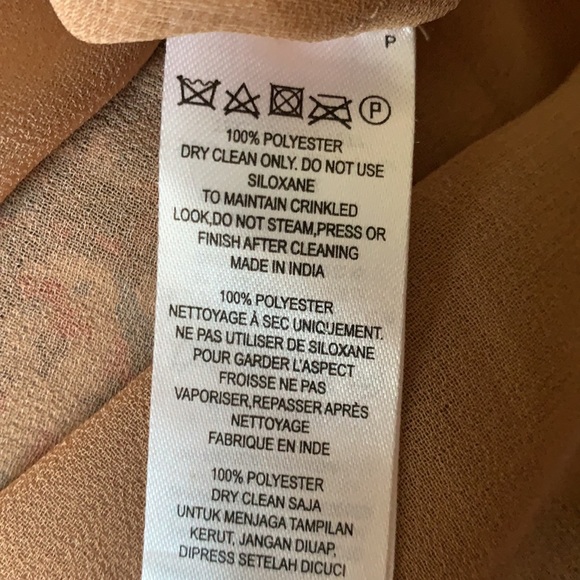 French Connection mini Flowy skirt - Picture 5 of 5